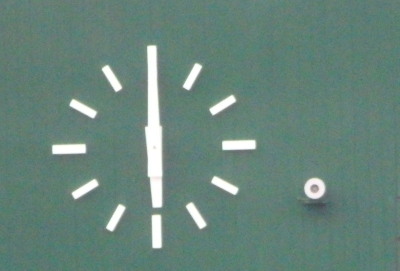 P5131692 水前寺球場の時計は６時